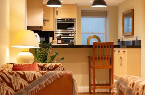 Monkton Combe Apartment | Garden flat