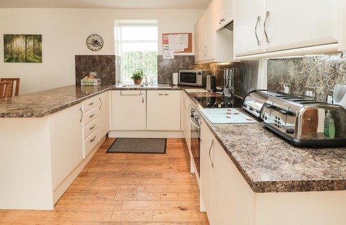 Belford Cottage | GARDENER'S COTTAGE, pet friendly, luxury holiday cottage in Belford