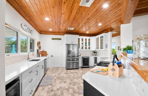 Farmer's Hill House | Gekko House Oceanfront Villa