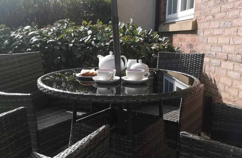 Filey Cottage | Getaway Cottage on The Bay, Filey. Dog Friendly, Beach, Free Amenities On Site.