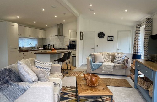 Ryther Apartment | Gingerlily - Luxury Lodge with Hot Tub