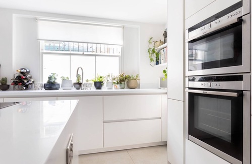 Newington House | Gladstone Street - Three Bedroom House, Sleeps 5