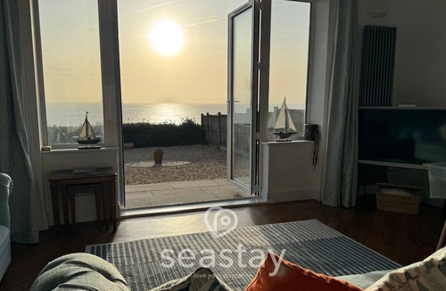 Broadstairs Apartment | Goodwin’s View is a beautifully presented seaside apartment in Broadstairs, hosted by Seastay