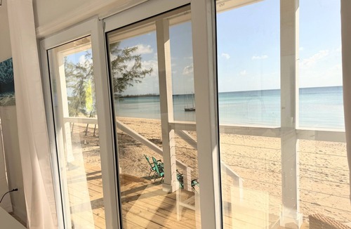 Governor's Harbour House | Gorgeous 2-bedroom Beachfront house in Governor's Harbour with AC, Hi Speed WiFi