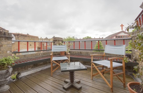 Prince's Apartment | Gorgeous apartment in zone 1, near the river and a short walk from Westminster
