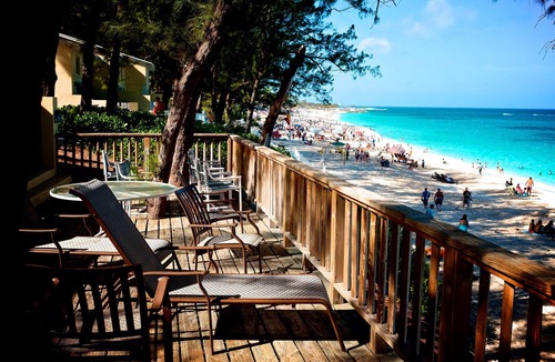 Paradise Island Villa | Gorgeous Beachfront Villa Between Ocean Club and Atlantis