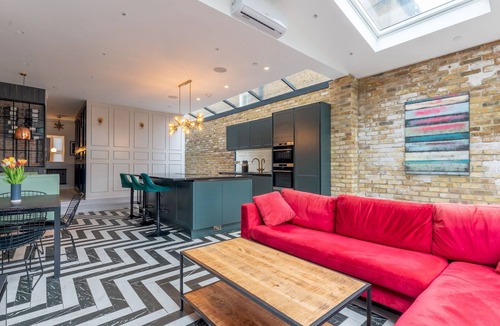 Canbury House | Gorgeous 4 bedroom with parking, Kingston, London - Pass the Keys