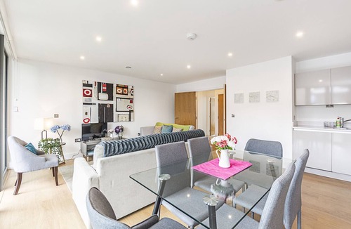 Maida Vale Condo | Gorgeous new build apartment in Maida Vale London