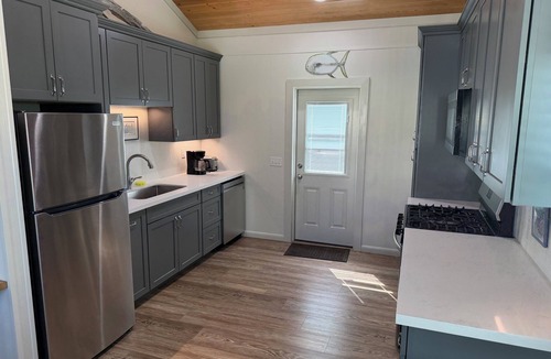 Cherokee House | Gorgeous New Waterfront Cottage w Private Dock Views Boat Kayaks Bonefish Flats