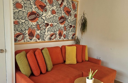 Uxbridge South Apartment | Gorgeous quiet flat 1 min from high street
