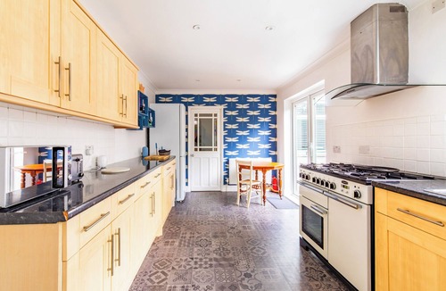 Gorleston-on-Sea House | Gorleston Beach House by Leap Escapes