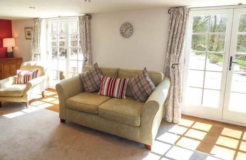 Leek Cottage | GORSTHEAD MILL FARM, pet friendly, luxury holiday cottage in Bradnop