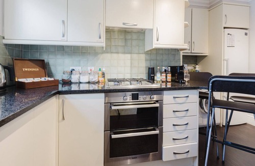 Tring Apartment | Grace`s Guesthouse Room 3
