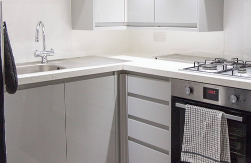 St Neots Apartment | Grade 2 listed Charming Property in Cross Keys Mews by the river