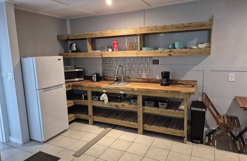 Cockburn Town House | Great for reunions! Rent by the room. Dine together! Columbus Room