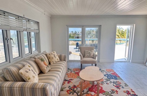 George Town Apartment | Great Location 3-bedroom apartment in Georgetown - Exuma with WiFi, AC.