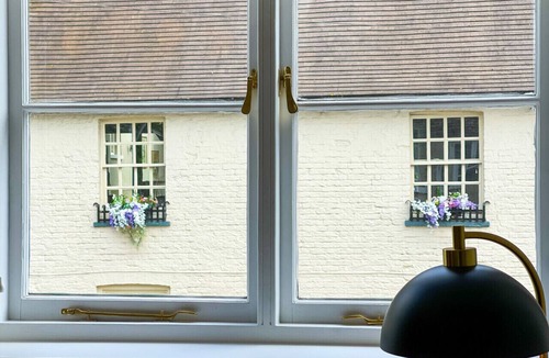 Cambridge Apartment | Great location! Large Modern Flat close to River