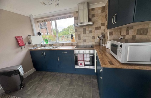 Damerham Apartment | Greenbanks 2. Damerham Self Catering. The perfect getaway for just couples
