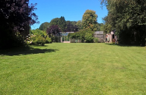 Damerham Apartment | Greenbanks 2. Damerham Self Catering. The perfect getaway for just couples