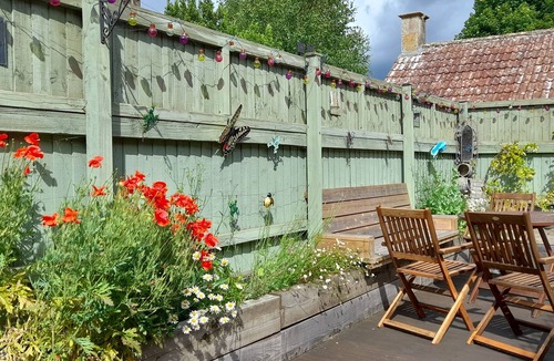 Stoke-sub-Hamdon Cottage | GREENHAM COTTAGE, family friendly, with a garden in Norton-Sub-Hamdon