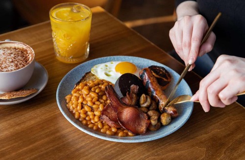 Carshalton Central Hotel | Greyhound Hotel