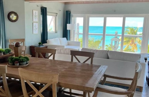 Salt Pond House | Grotto Bay for 6: 2BR Villa in the Bahamas w/Private Beach
