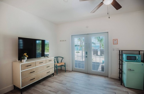 Great Guana Cay Hotel | Guana Beach Inn