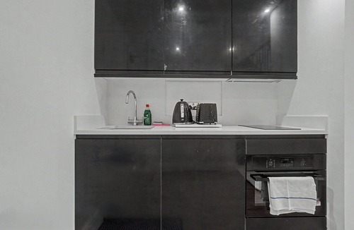 Chinatown Apartment | GuestReady - Bright & Spacious Liverpool Duplex