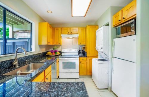 Princeville Apartment | Hale Moi #103