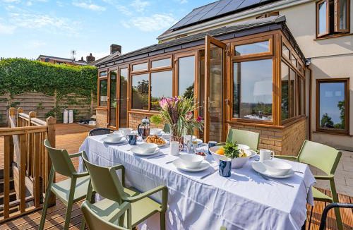 Llanelli House | Halfstone House