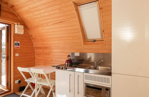 Berkeley Cottage | Halmore Pod