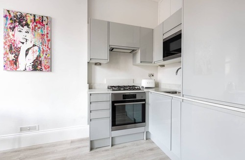 Hampstead Condo | Hampstead High Flyer- By Out of Office Lifestyle