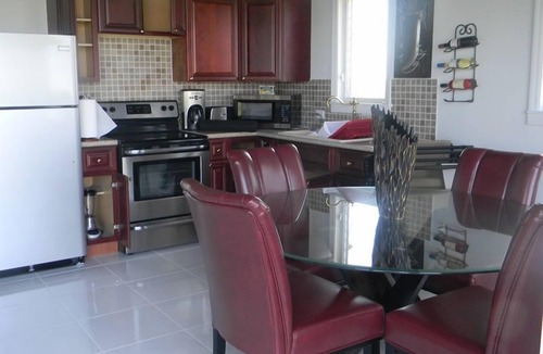 Clarence Town Hotel | Harbor Breeze Villas