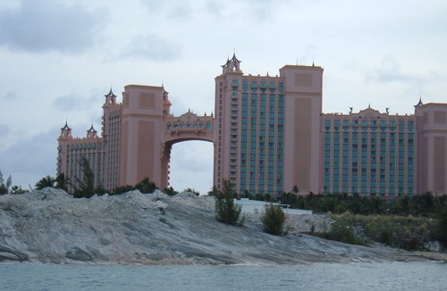 Paradise Island Villa | HARBORSIDE ATLANTIS - July 3, 2027 to July 10, 2027 - 2 BR Lock-off, Sleeps 8