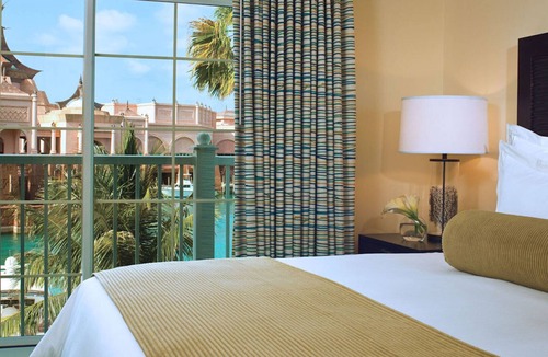 Paradise Island Resort | Harborside Resort Atlantis-2 Bedroom villa-Atlantis Wristbands Included