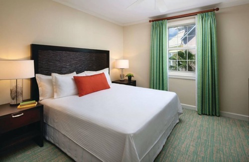 Paradise Island Resort | Harborside Resort at Atlantis 2 Bedroom Sleep 6-8
