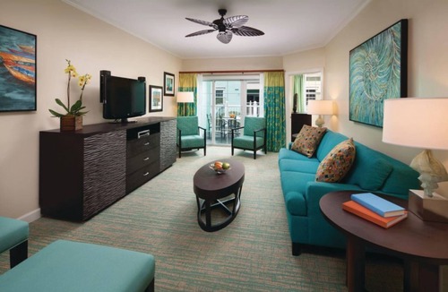 Paradise Island Resort | Harborside Resort at Atlantis 2 Bedroom Sleep 6-8