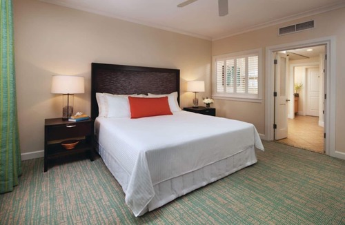 Paradise Island Resort | Harborside Resort at Atlantis 2 Bedroom Sleep 6-8