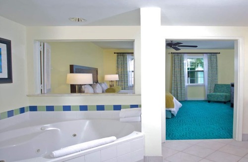Paradise Island Resort | Harborside Resort at Atlantis 2 Bedroom Sleep 6-8