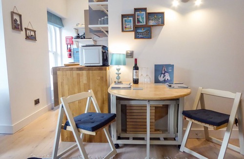 Looe Apartment | Harbour View Apartment