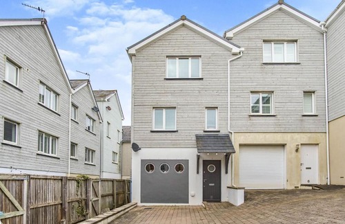 Bembridge House | Harbour Walk