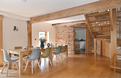Ewhurst Green House | Hare Farm Oast - amazing views - ideal for family celebrations