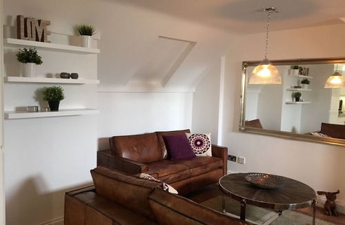 Harpenden Apartment | Harpenden House Apartment 3 Quality 2 bedroom spa