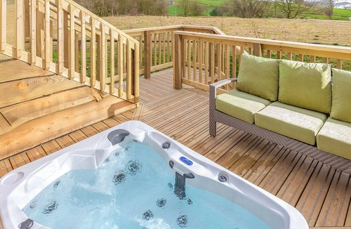 Newton Grange Cottage | Hartington Treehouses