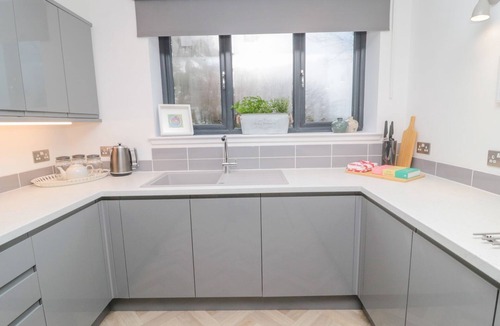 Berwick-upon-Tweed House | HARVEST COTTAGE 1, pet friendly, character holiday cottage in Lowick