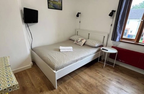 Cambridge Apartment | Hawthorn Guesthouse Studio 4