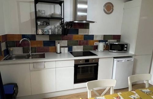 Cambridge Apartment | Hawthorn Guesthouse Studio 5