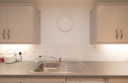 Wellington Apartment | Haygate - Peaceful Serviced Apartment