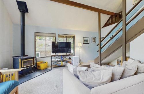 Downtown Cannon Beach House | Haystack Hideaway