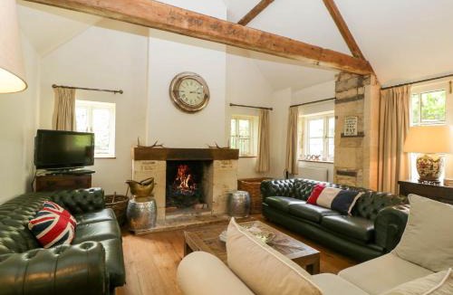Brimpsfield House | Hazel Manor Wing